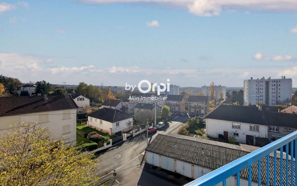 Appartement à vendre    3 pièces • 53 m2 Montluçon