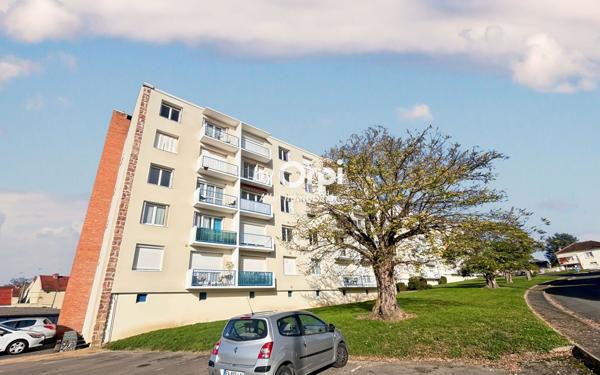 Appartement à vendre    3 pièces • 53 m2 Montluçon