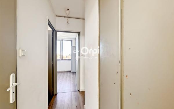 Appartement à vendre    3 pièces • 53 m2 Montluçon