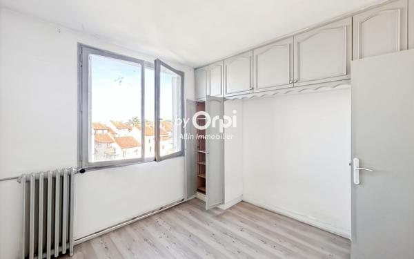 Appartement à vendre    3 pièces • 53 m2 Montluçon