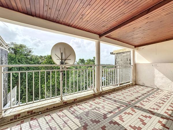 Achat maison Fort-de-France - 4 pièce(s) - 1056 m² - 170 000 €