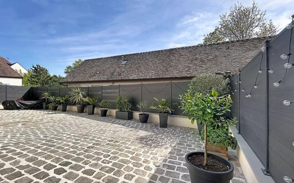 Maison à vendre    4 pièces • 118,72 m2 Marolles-en-Brie