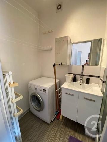Immeuble à vendre  60 m2 HELLEMMES LILLE - 59