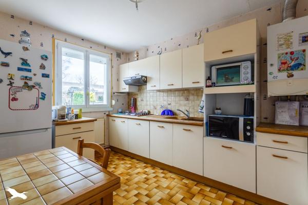 Maison à vendre 355 232 € Chassieu 4 p 76 m² DPE E