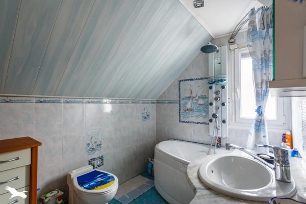 Maison à vendre 355 232 € Chassieu 4 p 76 m² DPE E