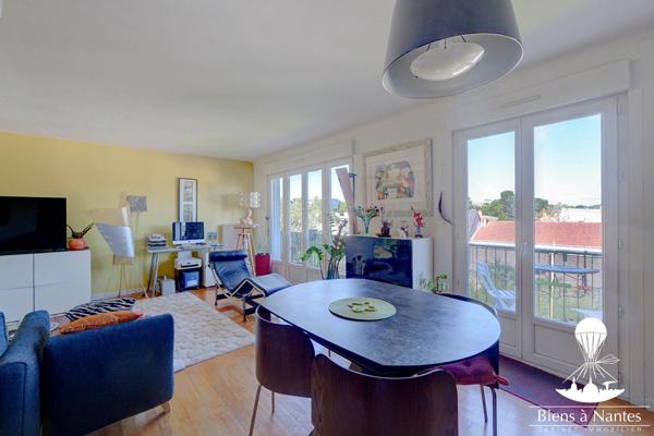 A vendre T4 Nantes Canclaux avec balcon, ascenseur et box , Nantes A vendre T4 Nantes Canclaux avec balcon, ascenseur et box , Nantes