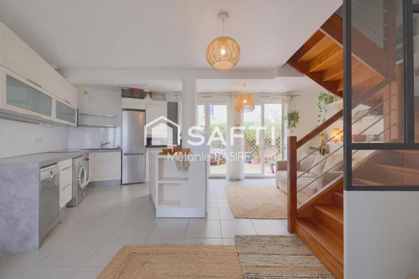 Maison de ville avec terrasses