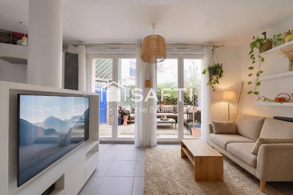 Maison de ville avec terrasses