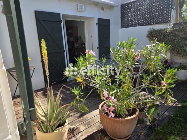 Maison
         4 pièces
        - 104 m²