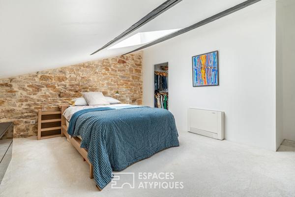 Maison en pierres dorées et sa vue imprenable