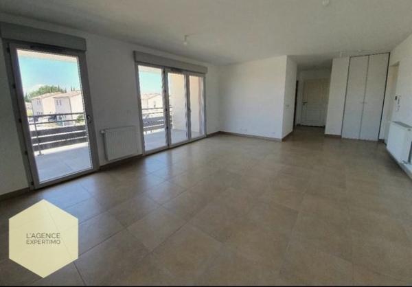 Courthézon (84350) Appartement T3 avec balcon