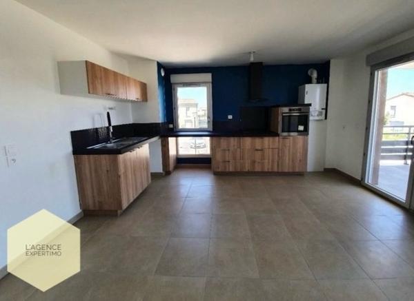 Courthézon (84350) Appartement T3 avec balcon