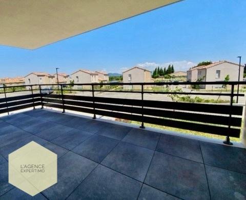 Courthézon (84350) Appartement T3 avec balcon