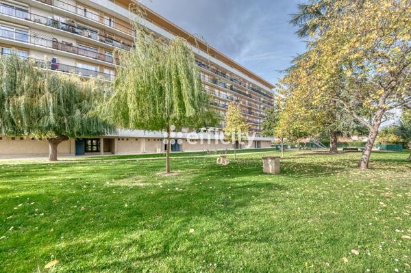 Appartement 3 pièces - 74 m² Exclusivité efficity