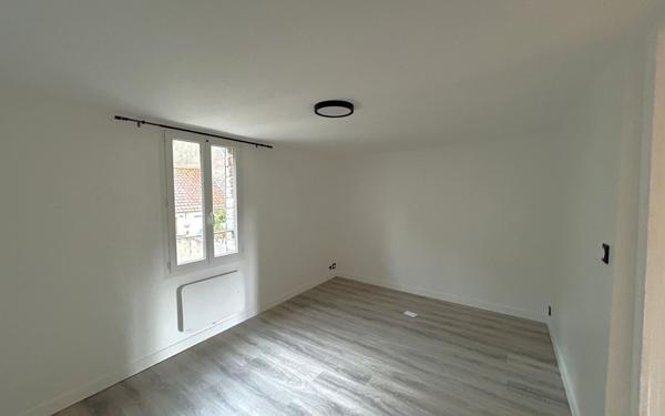 Appartement à louer    2 pièces • 40 m2 Amiens