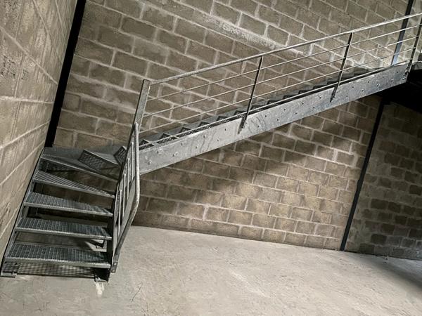 A LOUER : Local d'activité NEUF 160 m² - Route de Clisson Nantes SUD
