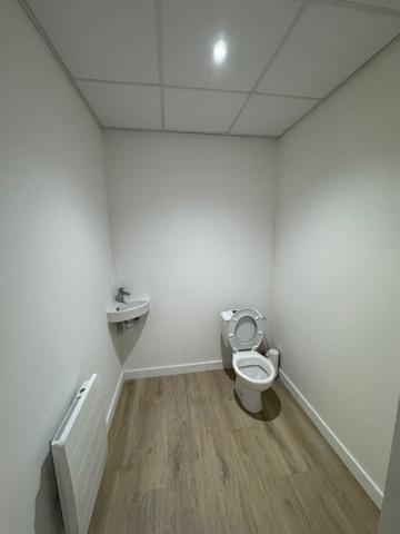 A LOUER : Local d'activité NEUF 160 m² - Route de Clisson Nantes SUD