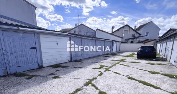 À vendre Parking 12.8 m² - Saint-denis 93200