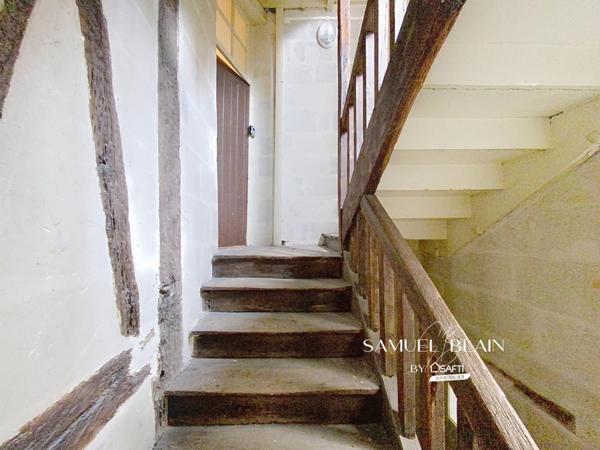 Atypique, spacieux, lumineux.