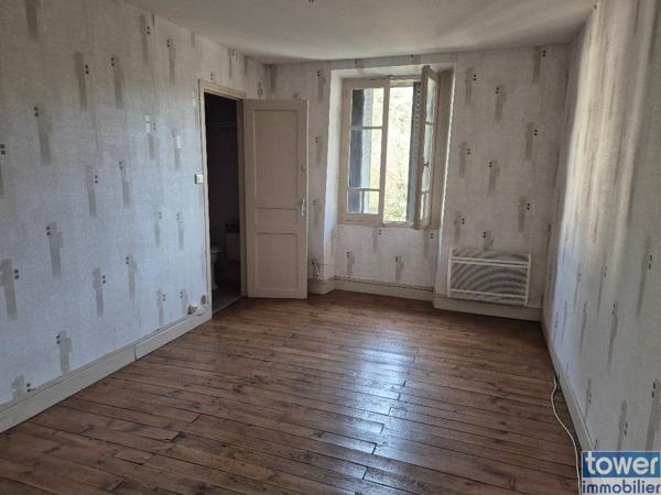 Immeuble
                                                                                                                                                
                                                                                                                                                
                                                                                                                                                
                                                    
                                                                                                                                                                                                                                                                                                                        86.02  m²