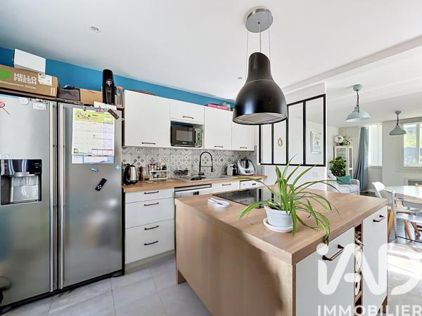 Location appartement 3 pièces 73 m² Rueil-Malmaison