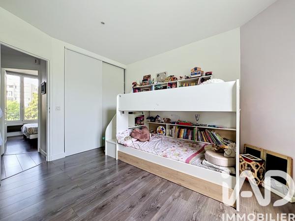 Location appartement 3 pièces 73 m² Rueil-Malmaison