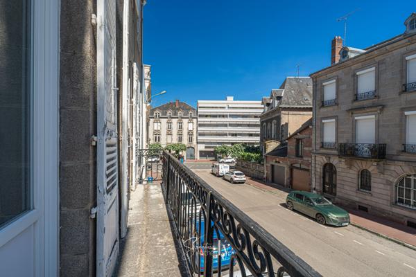 Appartement
         4 pièces
        - 116 m² Exclusivité 209 900 € *