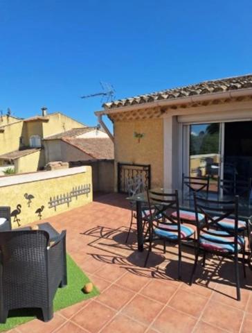 Propriete à vendre 14 pièces AUBORD (30)