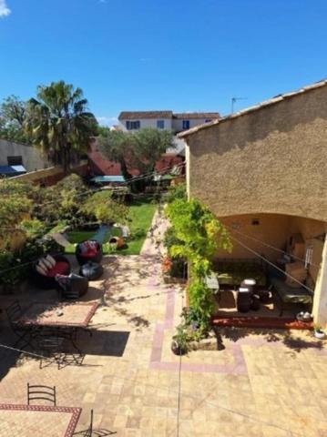 Propriete à vendre 14 pièces AUBORD (30)