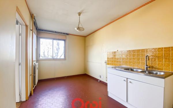 Appartement à vendre    3 pièces • 77,80 m2 Lyon 3