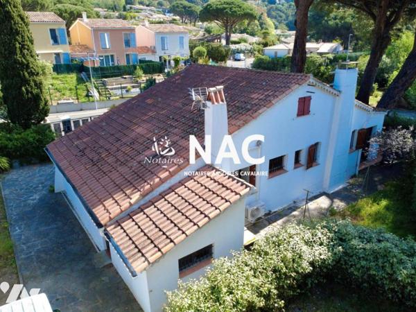 Maison de plain pieds à rénover à Cavalaire sur Mer
