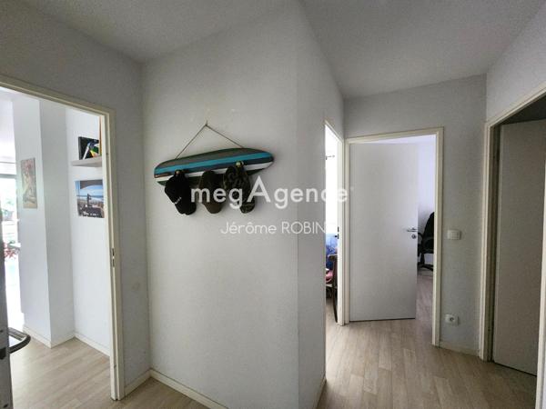 Appartement à BEGLES, 33130 - 4 pièces 75m²