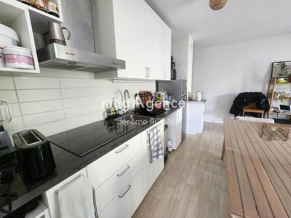 Appartement à BEGLES, 33130 - 4 pièces 75m²