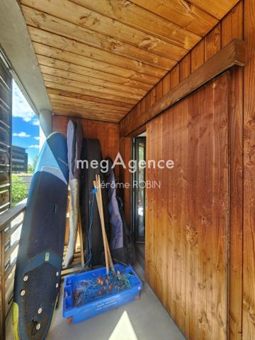 Appartement à BEGLES, 33130 - 4 pièces 75m²