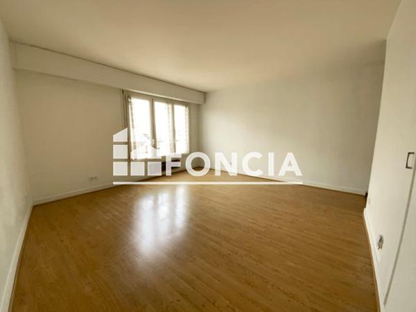 Location Studio 28.41 m² - 4 RUE JEAN JAURES Vanves 92170