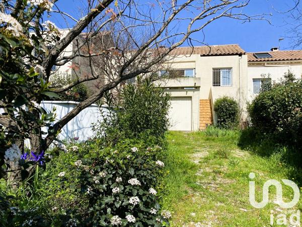 Maison 4 pièces de 100 m² à Nîmes (30900)