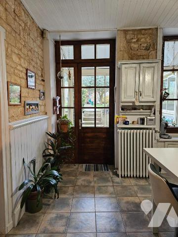 A vendre à VALENCE-EN-POITOU (86700), belle maison de ville de 210m²