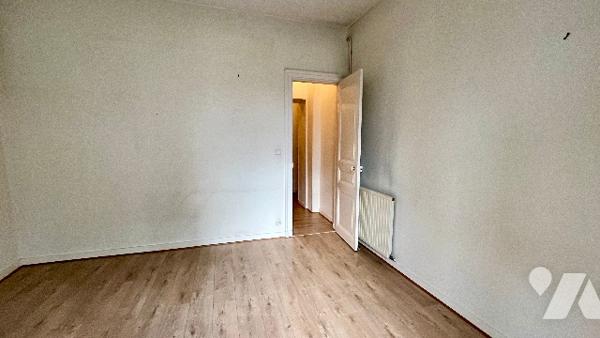 GRASLIN-CAMBRONNE, Centre-ville, quartier prisé, appartement de caractère avec ascenseur
