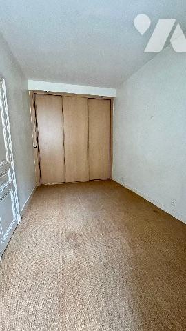 GRASLIN-CAMBRONNE, Centre-ville, quartier prisé, appartement de caractère avec ascenseur