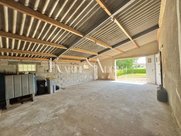 MAISON 3 CHAMBRES, JARDIN, GARAGE, DÉPENDANCES, GRENIER et PRÉAU