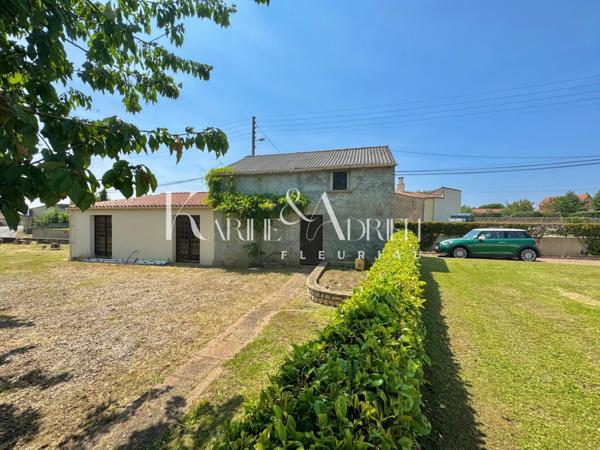 MAISON 3 CHAMBRES, JARDIN, GARAGE, DÉPENDANCES, GRENIER et PRÉAU