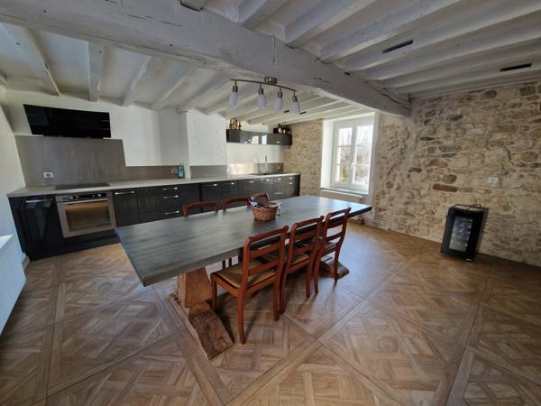 Crépy-en-Valois (60800) QUARTIER HISTORIQUE DE CREPY EN VALOIS MAISON DE 203 m²