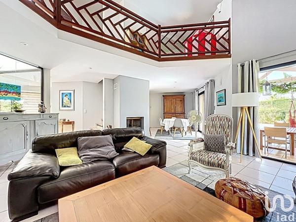 Maison 7 pièces de 218 m² à Labège (31670)