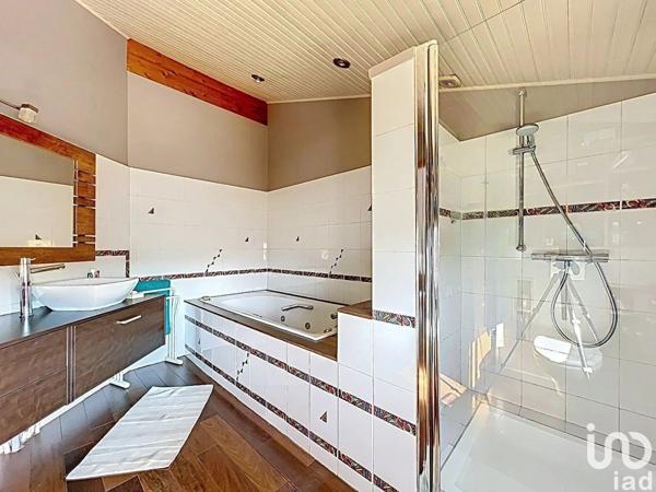 Maison 7 pièces de 218 m² à Labège (31670)