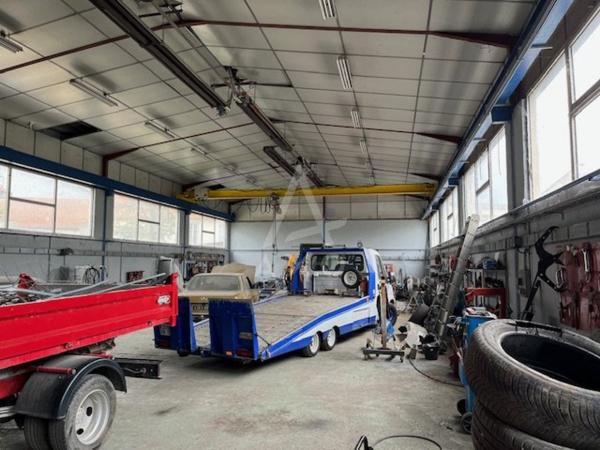 Local pour activité ou stockage