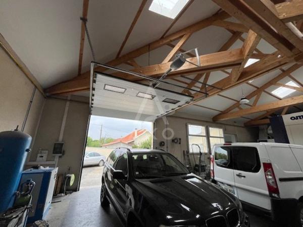 Local pour activité ou stockage