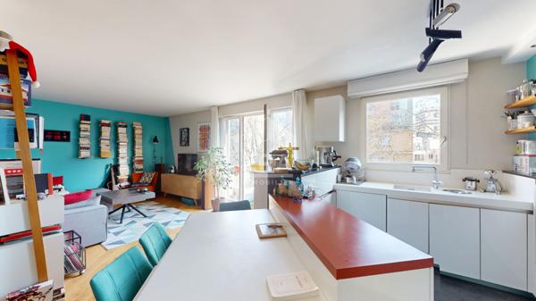 Appartement Paris 3 pièces 71.50 m2 avec balcons