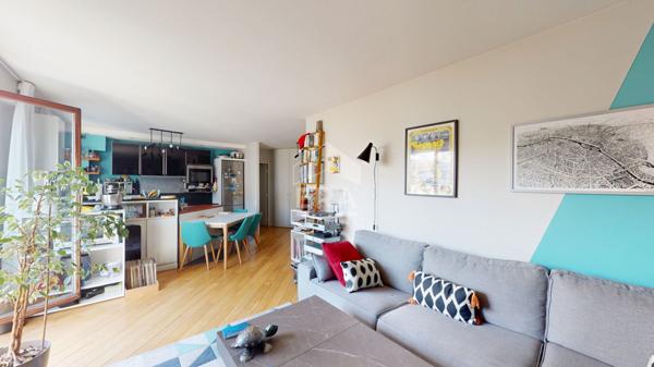 Appartement Paris 3 pièces 71.50 m2 avec balcons