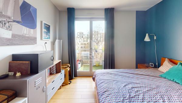 Appartement Paris 3 pièces 71.50 m2 avec balcons