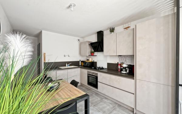 Appartement à vendre    3 pièces • 61 m2 Béziers